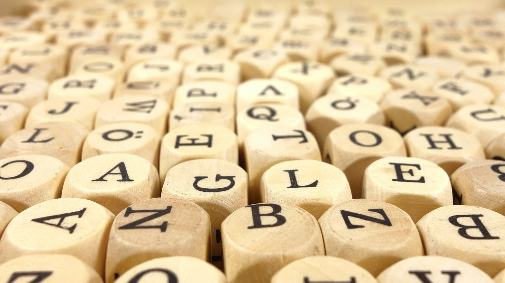 wooden-cubes-473703_1920